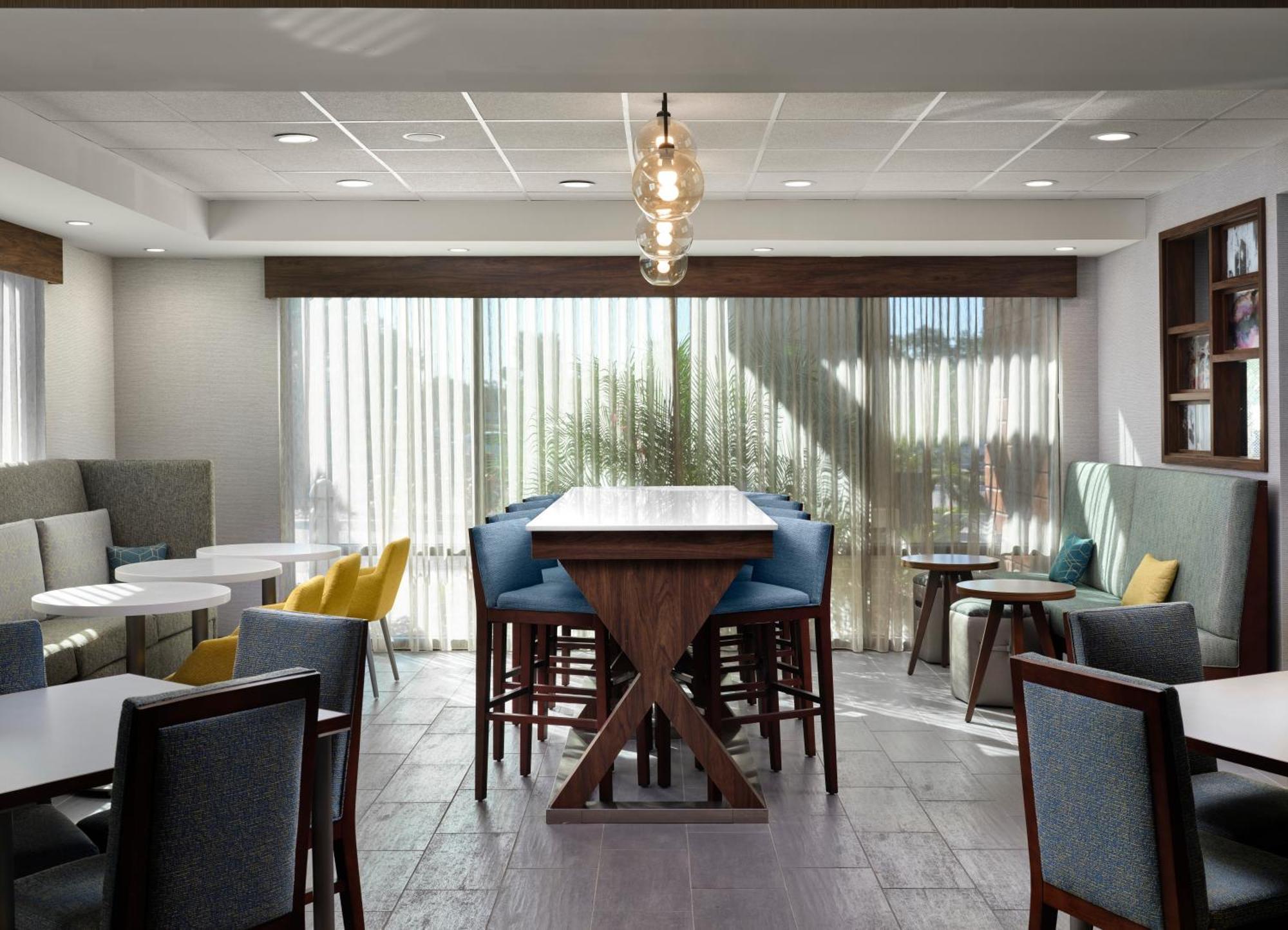 Hampton Inn Pinellas Park St Petersburg, Fl Bagian luar foto